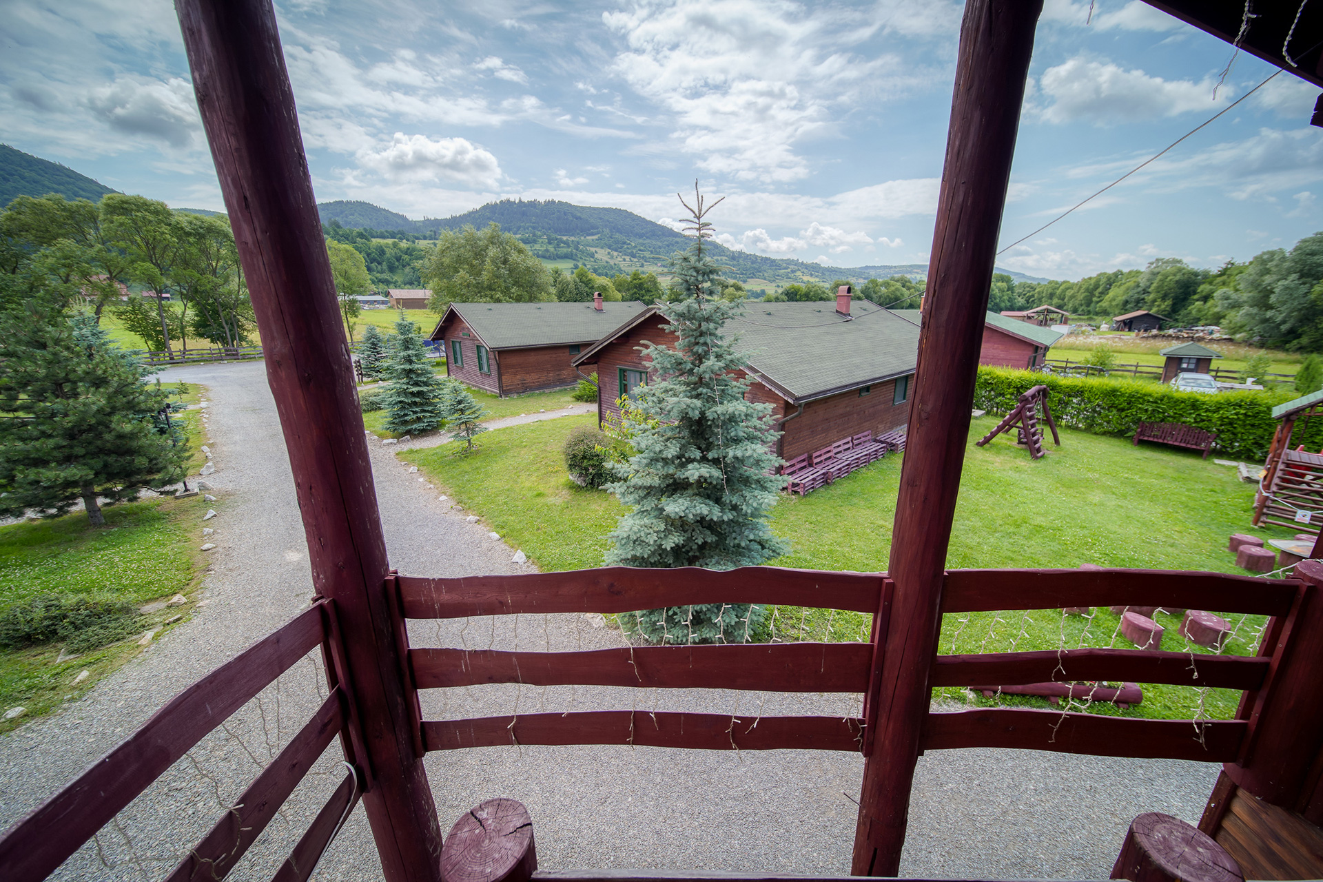 Book House nr.9 Pensiunea Zetevar